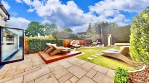 Photo 13- click for photo gallery